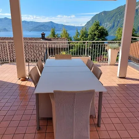 Ajna Semesterbostad Riva di Solto